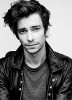 photo Devon Bostick