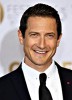 photo Sasha Roiz