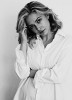 photo Sophie Simnett