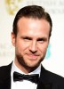 photo Rafe Spall